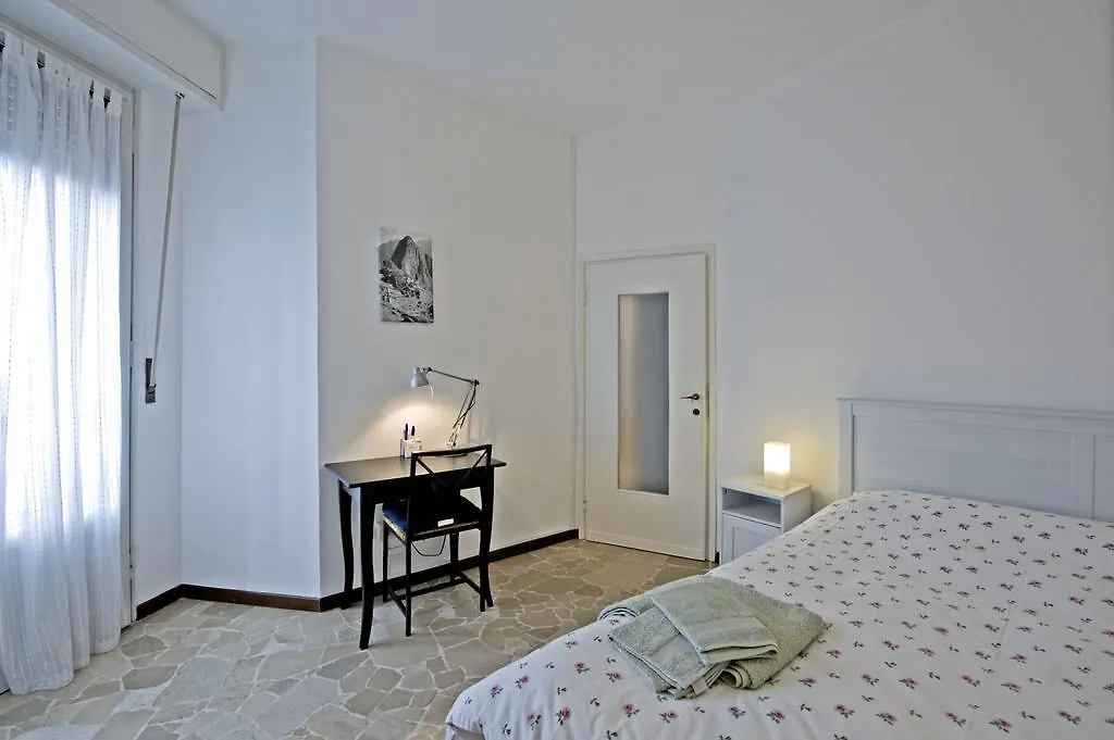 Apartment Chiesarossa Milan