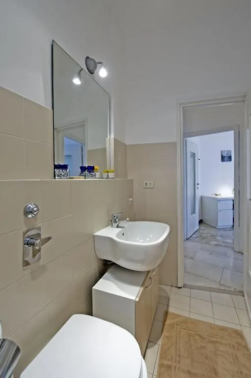 Apartment Chiesarossa Milan