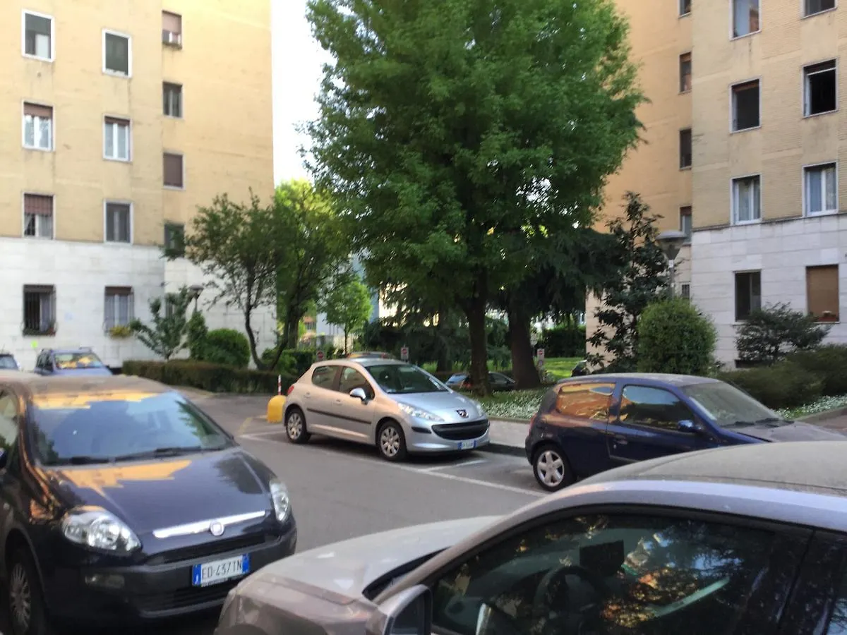 Apartment Chiesarossa Milan